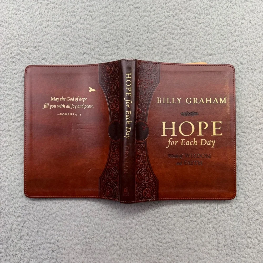 Billy Graham Hope for Each Day 365 Daily Devotional Large Deluxe 9780718075125